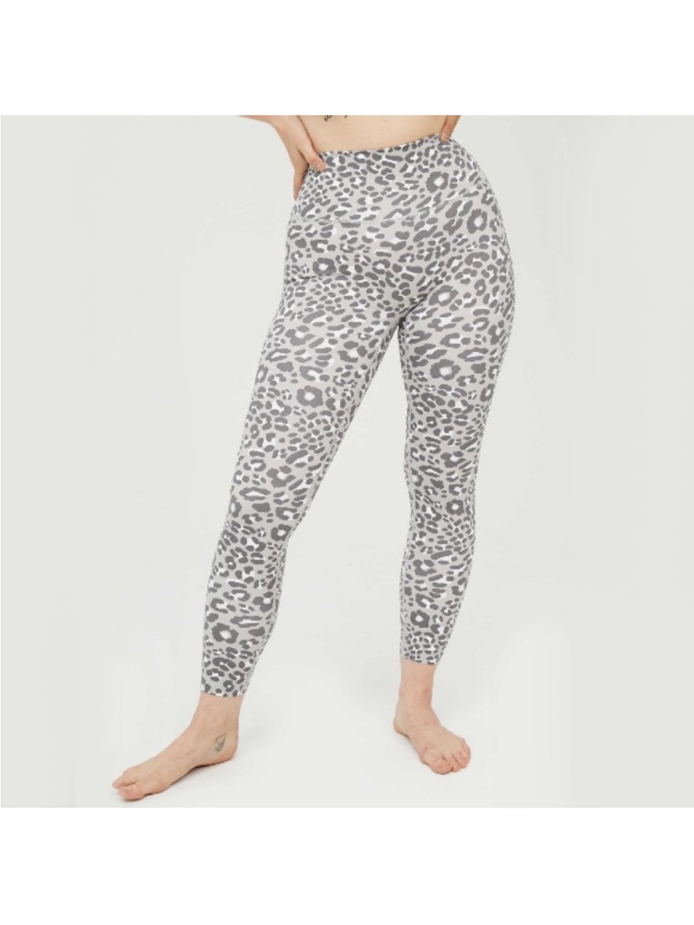 Aerie OFFLINE Women’s High Rise Leopard-Print Leggings Pants Joggers Medium